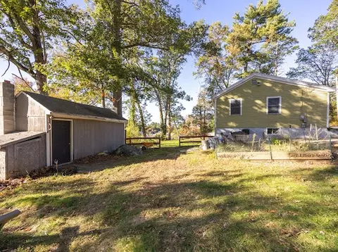 Exterior - 106 Echo Rd, Glocester, RI 02814 photo 5 of 14