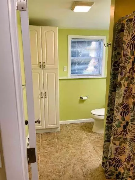 Bath - 63 Capwell Ave, Woonsocket, RI 02895 photo 3 of 4