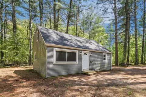 30 Hollywood Ave, Coventry, RI 02816
