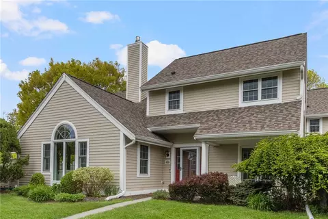 213 Corey Ln #213, Middletown, RI 02842