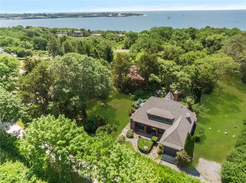 345 Highland Dr, Jamestown, RI 02835