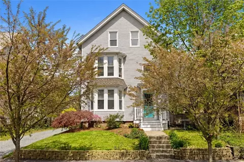 88 10th St, Providence, RI 02906