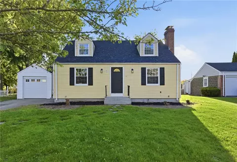 61 Rose Hill Dr, Cranston, RI 02920