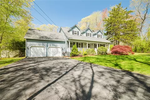 16 Bliss St, Rehoboth, MA 02769