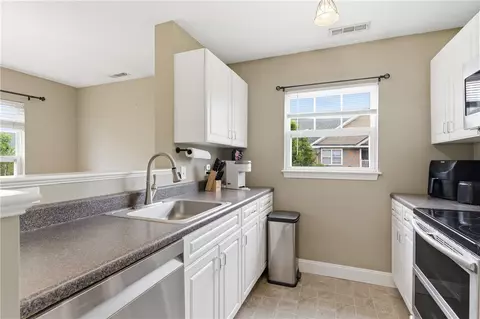 Kitchen - 114 Mill St #303, Woonsocket, RI 02895 photo 1 of 5