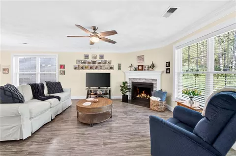 Living - 26 Rivers Edge Dr, Coventry, RI 02816 photo 2 of 3