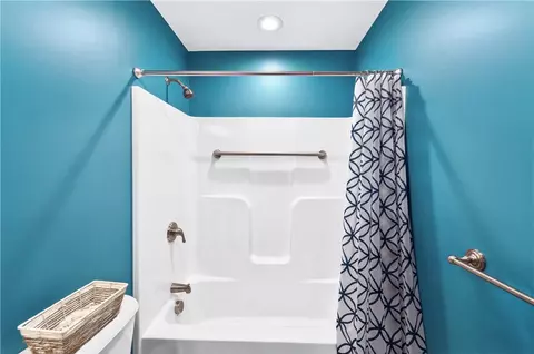 Bath - 26 Rivers Edge Dr, Coventry, RI 02816 photo 4 of 4