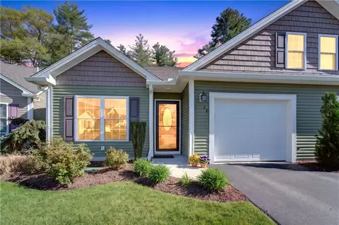 26 Rivers Edge Dr, Coventry, RI 02816