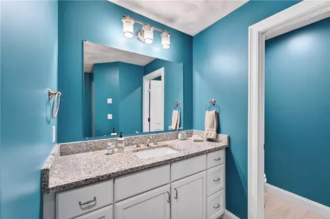 Bath - 26 Rivers Edge Dr, Coventry, RI 02816 photo 2 of 4