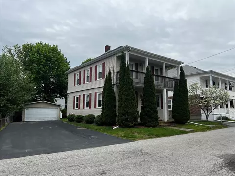 15 Jodoin St, West Warwick, RI 02893