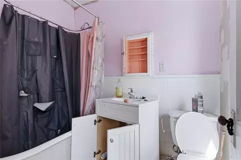 Bath - 651 Front St, Woonsocket, RI 02895 photo 2 of 4