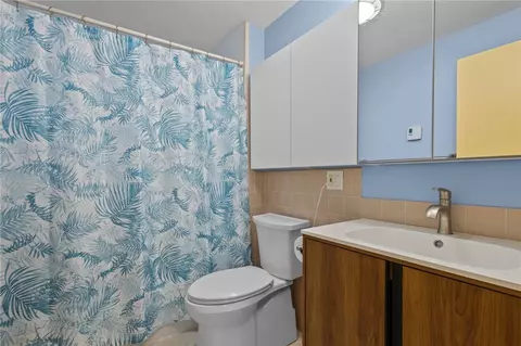 Bath - 4080 Post Rd #10, Warwick, RI 02886 photo 1 of 1