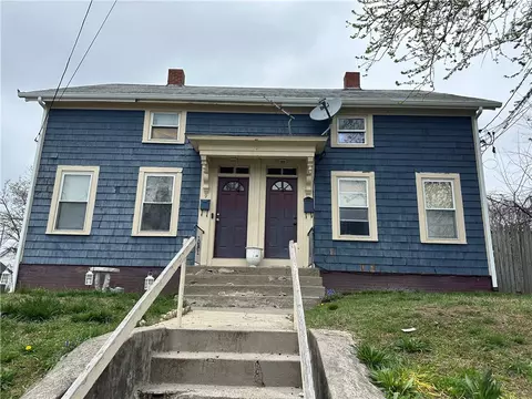 9 Nelson St, Rumford, RI 02916