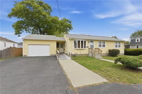 121 Fern St, Warwick, RI 02889