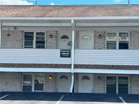 20 Hurdis St #18, North Providence, RI 02904