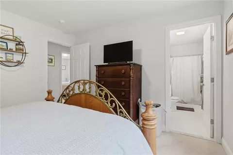 Bedroom - 7 Pine Orchard Rd, Glocester, RI 02814 photo 2 of 3