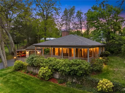 234 Lake Dr, Glocester, RI 02814