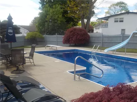 Exterior - 72 Wayne Rd, Woonsocket, RI 02895 photo 3 of 8