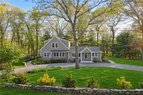 102 Woodbine Rd, South Kingstown, RI 02879