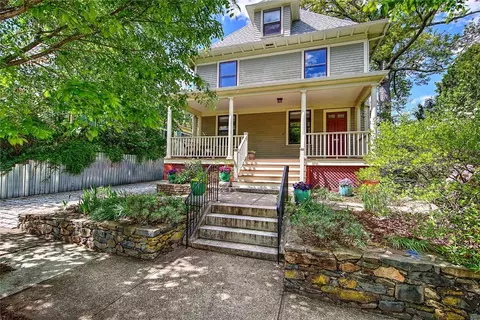 22 Irving Ave, Providence, RI 02906