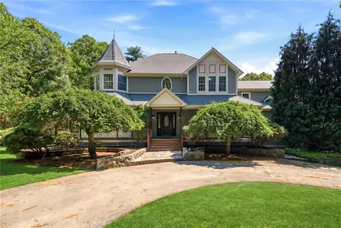 396 Love Ln, East Greenwich, RI 02818