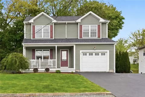 15 Aborn Ave, Cumberland, RI 02864