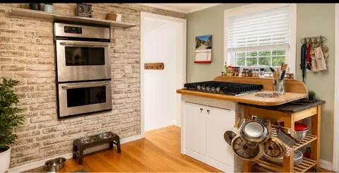 Kitchen - 45 Haven St, Warwick, RI 02889 photo 1 of 4