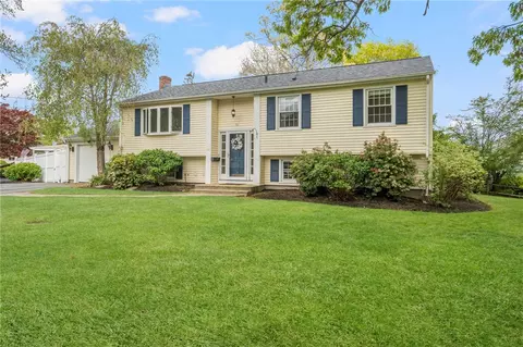 80 Killey Ave, Warwick, RI 02889