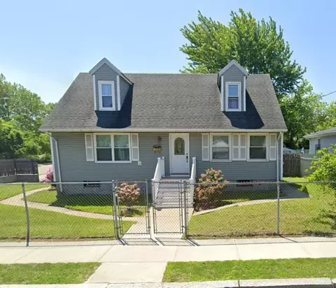 221 Prairie Aka 104 Robinson Street Ave, Providence, RI 02905