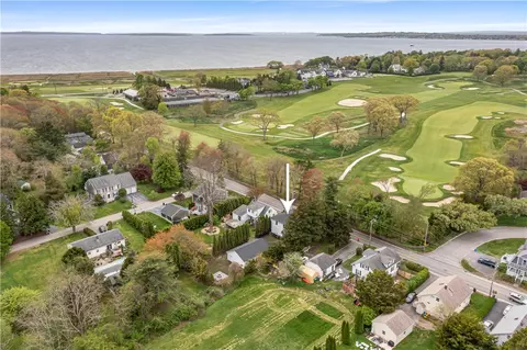 540 Middle Hwy, Barrington, RI 02806