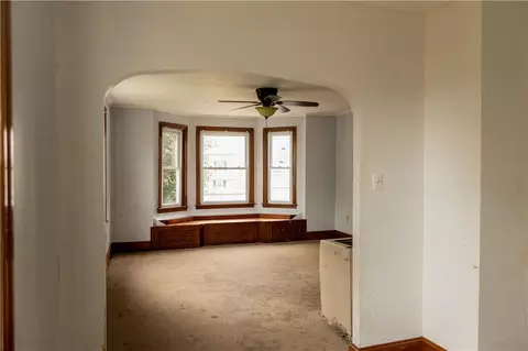 518 Snell St, Fall River, MA 02721 photo 11