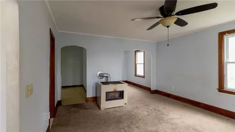 518 Snell St, Fall River, MA 02721 photo 8
