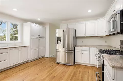 Kitchen - 30 Wicklow Rd, Westerly, RI 02891 photo 4 of 5