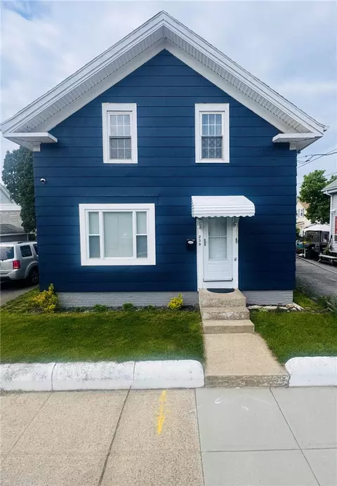 239 Taft St, Pawtucket, RI 02860