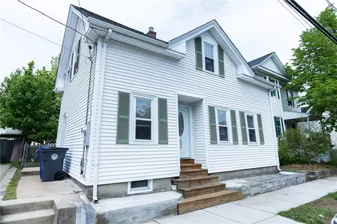 690 Academy Ave, Providence, RI 02908