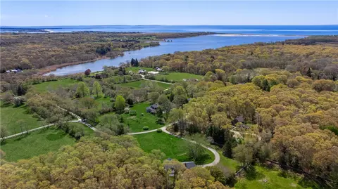 60 Quicksand Pond Rd, Little Compton, RI 02837