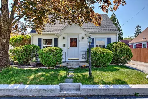 190 Rice St, Pawtucket, RI 02861