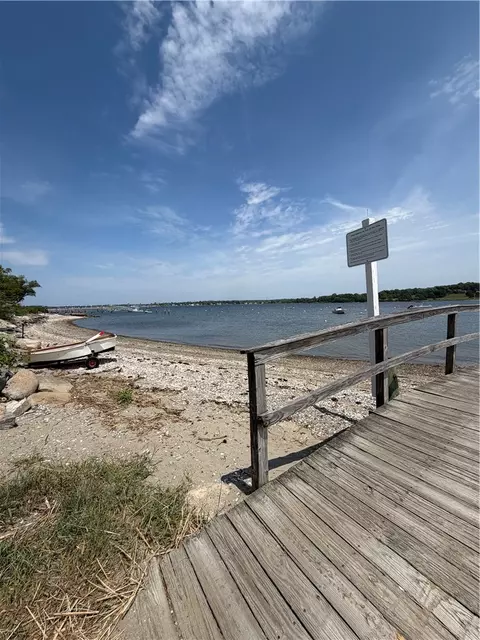 0 Beach Rd, Portsmouth, RI 02871