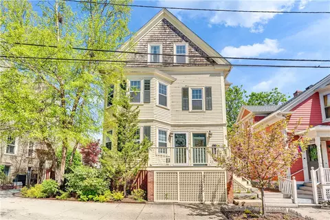 68 E Manning St #1, Providence, RI 02906