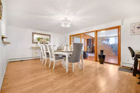 Dining - 1 Pinehurst Rd, Riverside, RI 02915 photo 2 of 3