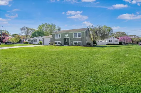 Exterior - 1 Pinehurst Rd, Riverside, RI 02915 photo 11 of 13