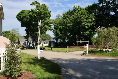 Exterior - 36 Munro Ave, Warren, RI 02885 photo 11 of 14