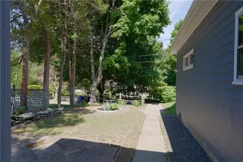 Exterior - 36 Munro Ave, Warren, RI 02885 photo 7 of 14