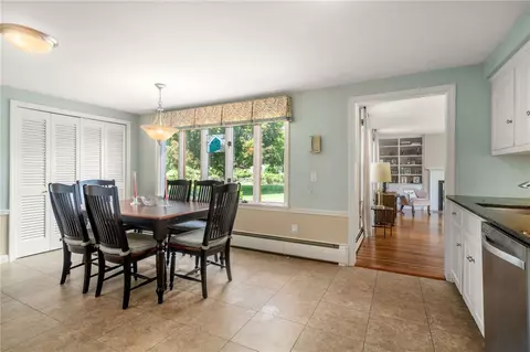 41 Kirby Ave, Warwick, RI 02889 photo 11