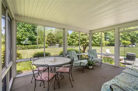 41 Kirby Ave, Warwick, RI 02889 photo 18