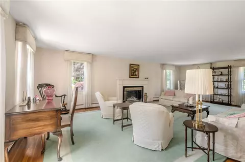 41 Kirby Ave, Warwick, RI 02889 photo 5