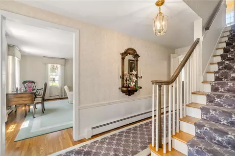 41 Kirby Ave, Warwick, RI 02889 photo 4