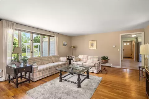 41 Kirby Ave, Warwick, RI 02889 photo 16