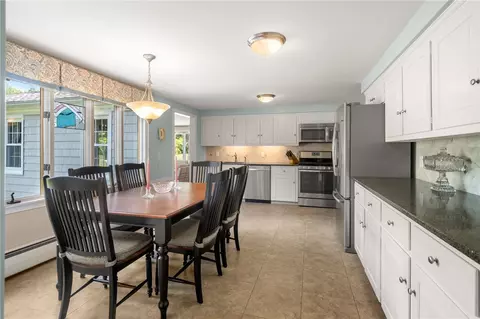 41 Kirby Ave, Warwick, RI 02889 photo 12