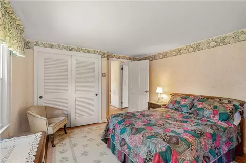 41 Kirby Ave, Warwick, RI 02889 photo 28